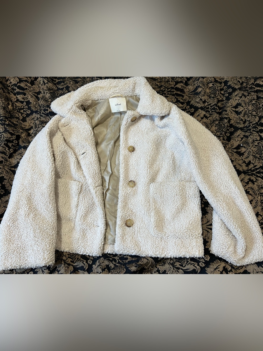 Aritzia Wilfred Cozy Cream Sherpa Button-Front Jacket
